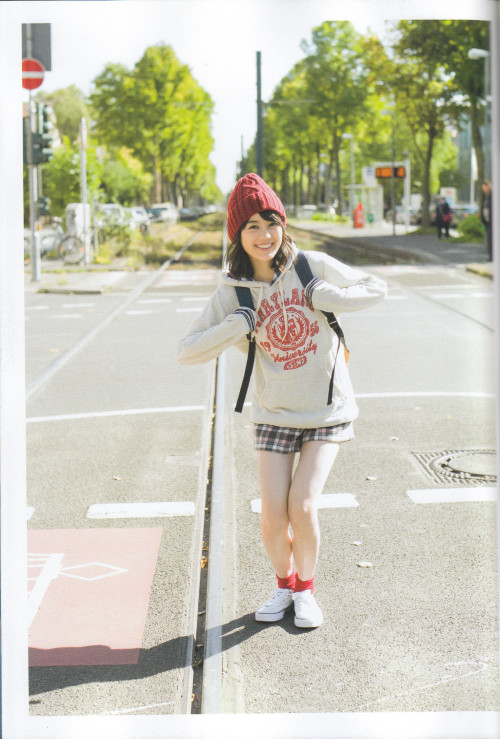 voz48reloaded:  Ikuta Erika 1st Photobook 「Tenchou」
