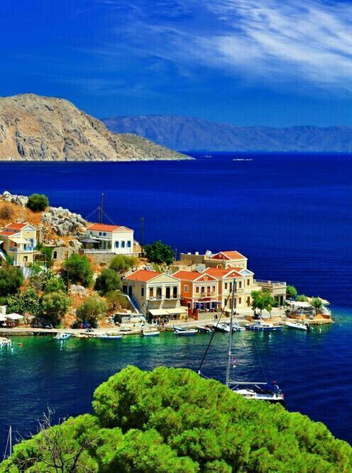 landscapes-beauty-scoobydoooooo: hammeredsteele  -   Rodos,  Greece   VISIT my m
