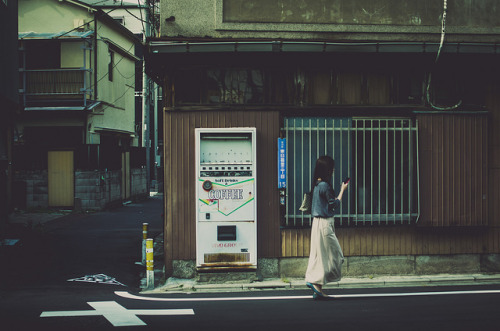 tokai-tekina: Novemberschopin : Corner of Tokyo by Masa:-D on Flickr.