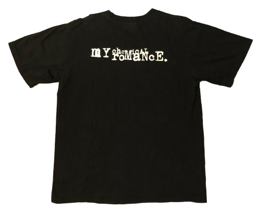 killingbeforekilling:ELECTRIC CHAIR SHIRTAs seen on the webstore in 2004.more of my rare mcr merch