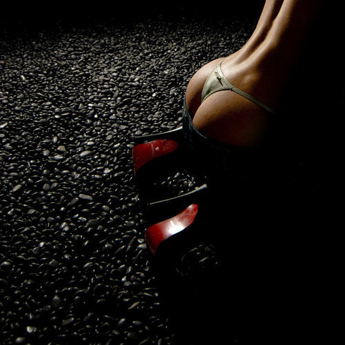 hot-on-heels:  Hot On Heels // http://www.hot-on-heels.com