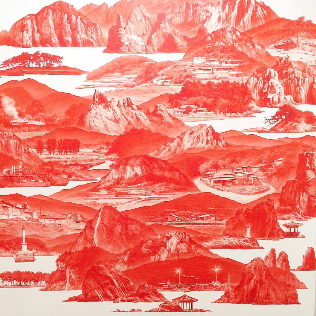 BETWEEN RED - Sea Hyun Lee
A red fascinating painted landscape full of details made by Sea Huyn Lee as he was a borders guard between South and North Korea. Even working on those borders full of tension, Sea Hyun, south Korean, now based in Seoul,...