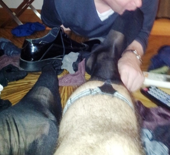 sniffingsocks:  mastersocksub:  Today’s Socks in Action Part 1 (only 1st pic on