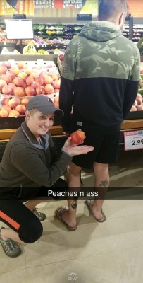 thebeserkerhealer:Its a juicy ass peach