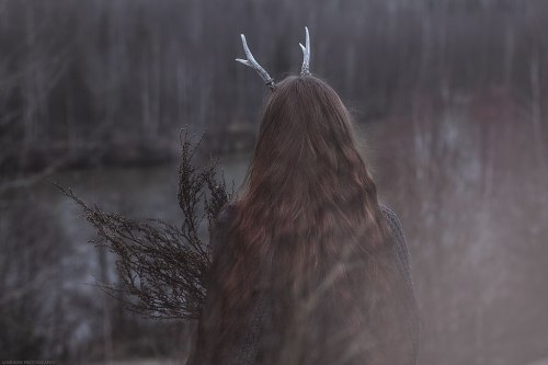 shadecraft-blog: The Horizon of November Model - Maria Kremneva November 2015 © Aderhine photog