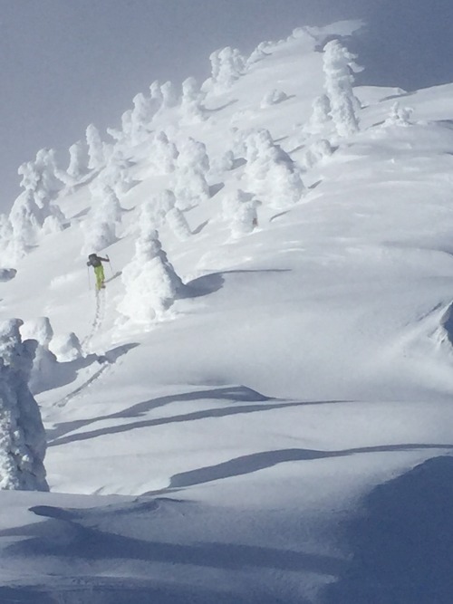 Davis King approaching Plewman peak.Rossland Range, Boxing Day