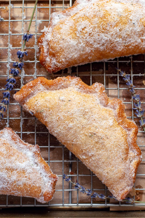 sweetoothgirl:Blueberry Peach Fried Hand Pies with Lavender Sugar
