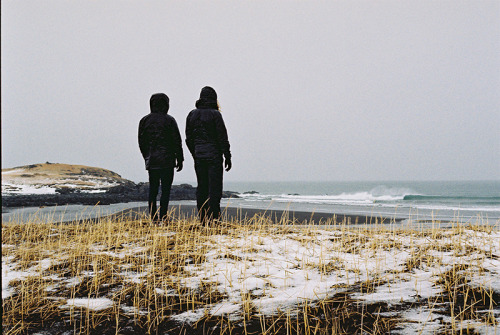 Winter Iceland surf checks.