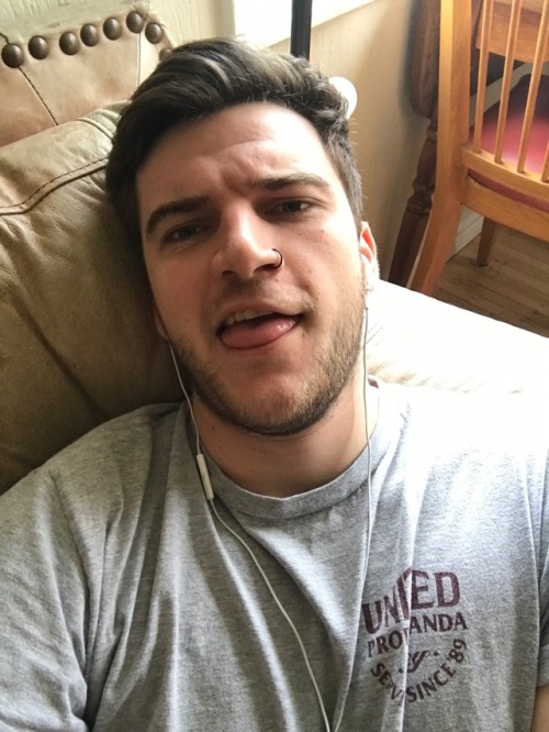 cuntanadien:  I should put more effort into my selfies