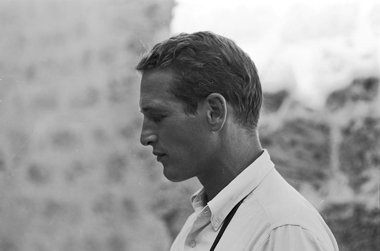 hollywood-portraits: Paul Newman photographed by Leo Fuchs, 1959.