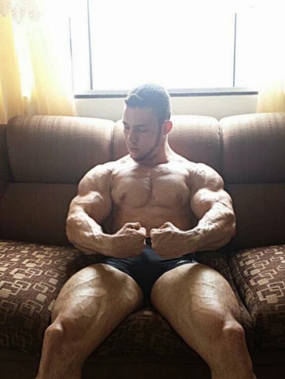 bodybodyman:Diego Dalmolin  Fucking Christ yes.