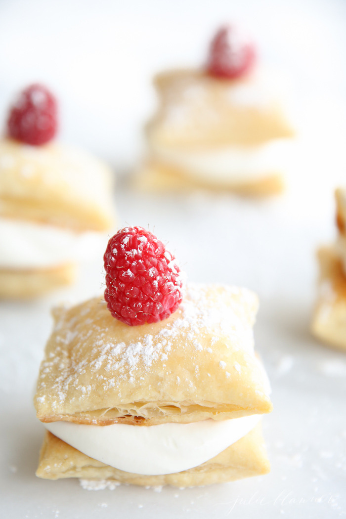 panzerbjoern:  fullcravings:  Easy Cream Puffs   gpoy 