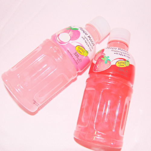 pinkcaramelcorn: Lychee Mogu Mogu + Strawberry Mogu Mogu | ig: @shinsungkim | Do not remove the cred