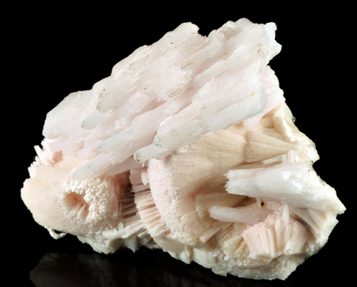 Kutnohorite with Manganoan Calcite, N'Chwaning III mine, KMF, North Cape Province, South Africa