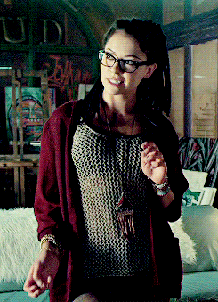 thecloneclub:  1x02 | 2x01 