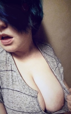 Gettheseheartsbeating:i Sometimes Forget How Large My Breasts Are And Then I’m