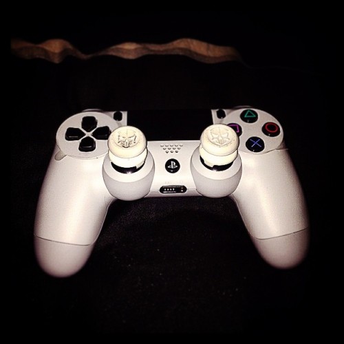 Baby! With the FPS KontrolFreeks!!!!! ;) #nolife #normal #baby #beautiful #videogames #videojuegos #