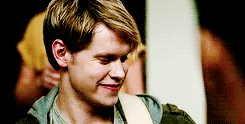 leasrafati:glee meme: ten characters [3/10] » Sam Evans“If you accept, this ring will symboliz