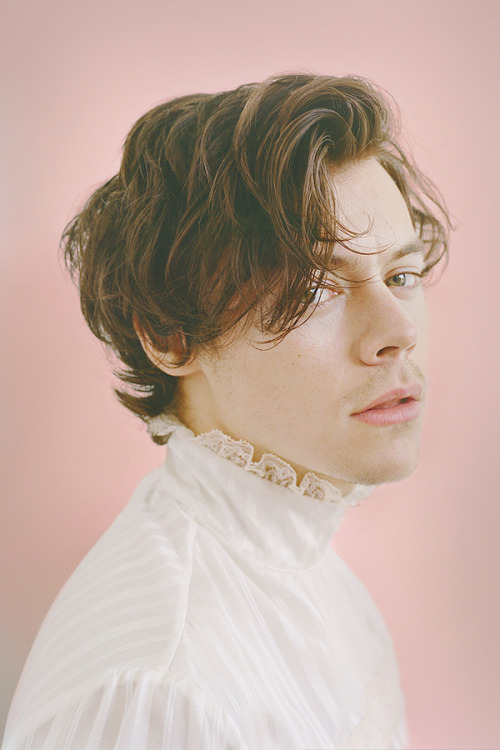 hampsteadharry:What would a solo Harry Styles sound like? A plan came into focus. A song cycle about