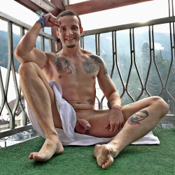 mancunts:  merciless127:  Bulgarian winter. Balcony.  Check Out All My Blogs!http://mancunts.tumblr.com/http://wetdreamoblackdom.tumblr.com/http://allaboutmensfeet.tumblr.com/http://dominatehim.tumblr.com/http://blackrulephotoblog.tumblr.com/http://stunni