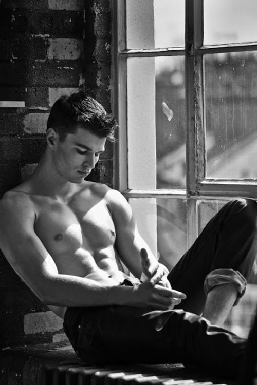 soiguessihaveatype:  Hot Guy Hall of Fame: 8s, 9s and Perfect 10s