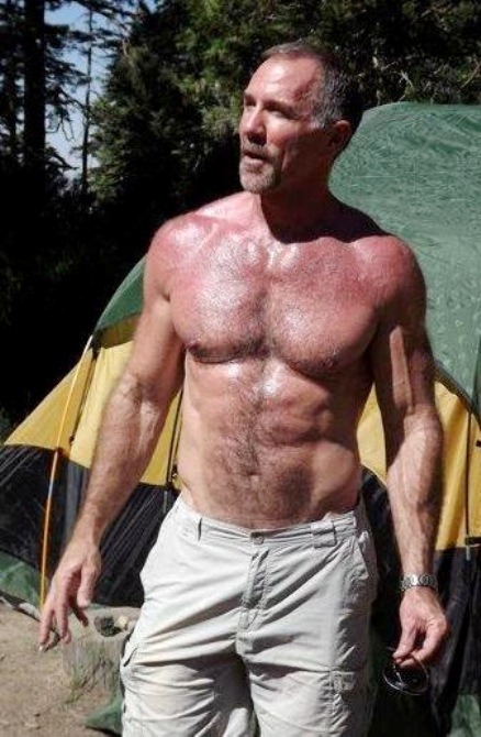 sexymatureworldwide:  Sexy Mature Hairy Nature Daddy 