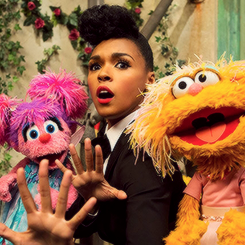 thedisneykiid:  jessicaisgray: Janelle Monáe visits Sesame Street  she’s the