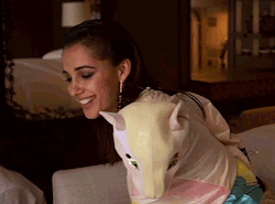 mikaeled:Naomi Scott behind the scenes of ELLE’s June cover