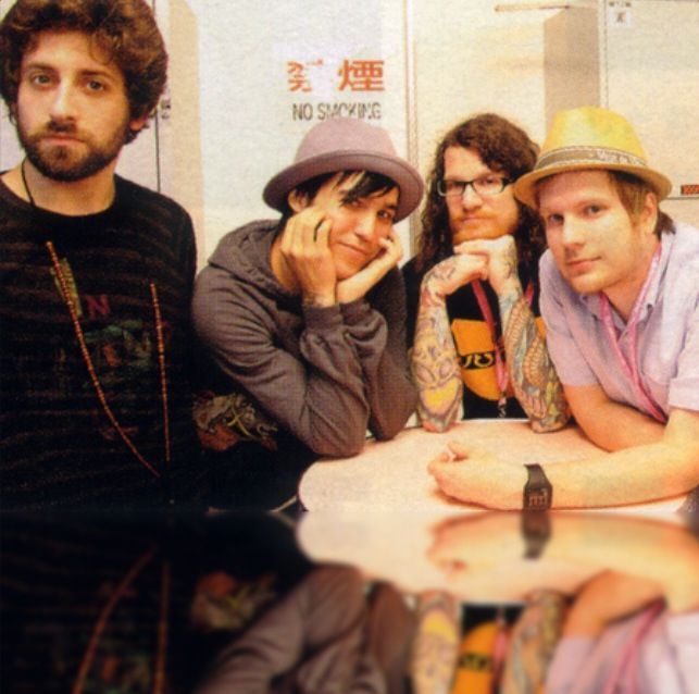 jack-b4rakat:  favorite pictures of Fall Out Boy 1/20
