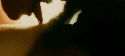 kurbanwarriors:Karl Urban as Vincent Stevens & Isabel Lucas as Sarah Deakins in The Loft.opening
