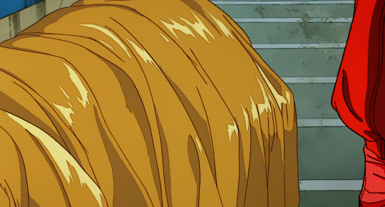 transgirl-link:I think this is the first time I’ve seen this gif and it was actually the motorcycle under there