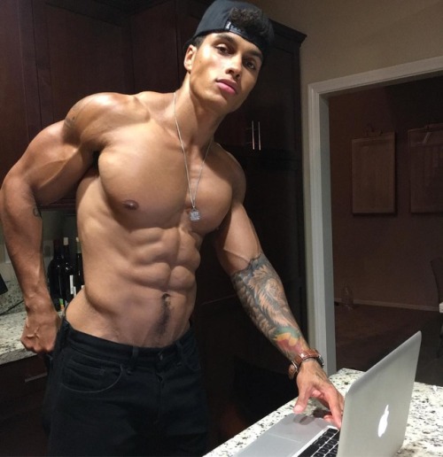 RicanRomeo