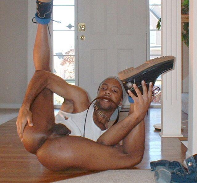 seeker310:  tastyblkman:Cum and get it…  i wanna rim my Bros please reblog
