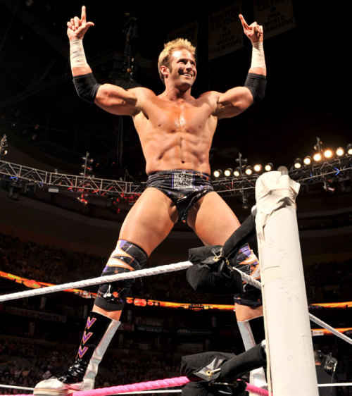 Porn fishbulbsuplex:  Zack Ryder  Now if I can photos