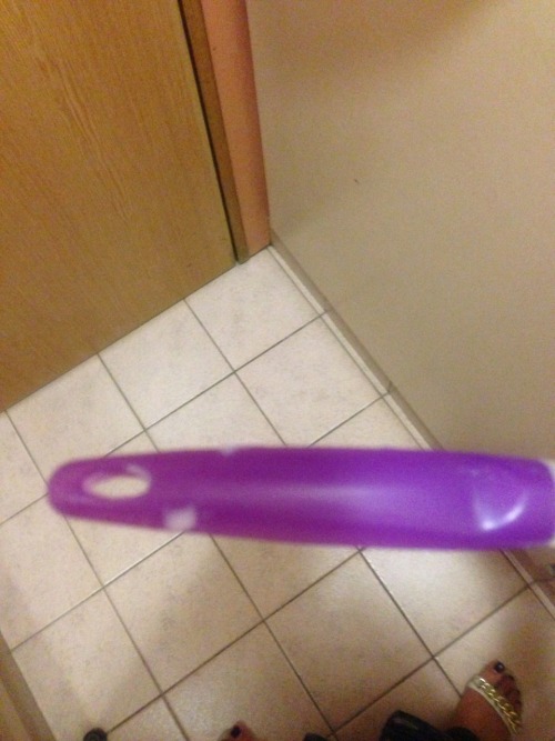 marketingslut:  I fucked myself with my hairbrush in the work toilets then cleaned my cum up with my new pink panties ready to lick tonight when I get home x 