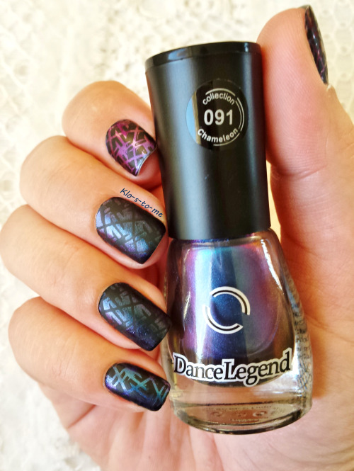 klo-s-to-me:Black MultichromeDance Legend - Chameleon n°91China Glaze - Liquid Leather n°70576Essence - Stampy polishBiguine - matt top coat Pueen Stamping plate n°57