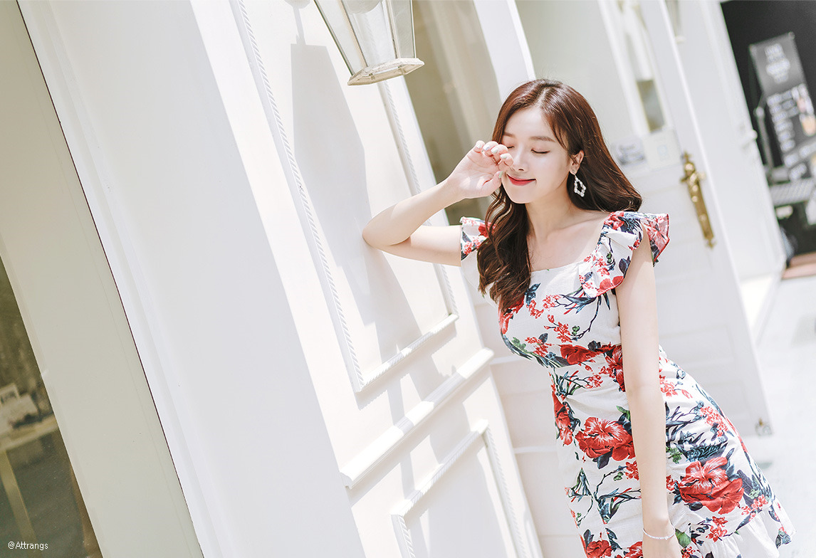korean-dreams-girls:  Kim Shin Yeong - June 12, 2018 2nd Set