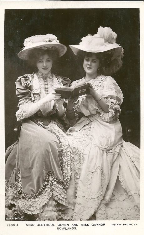 pleasuresoftheduke:Miss Gertrude Glynn and Miss Gaynor Rowlands | (C.1905)