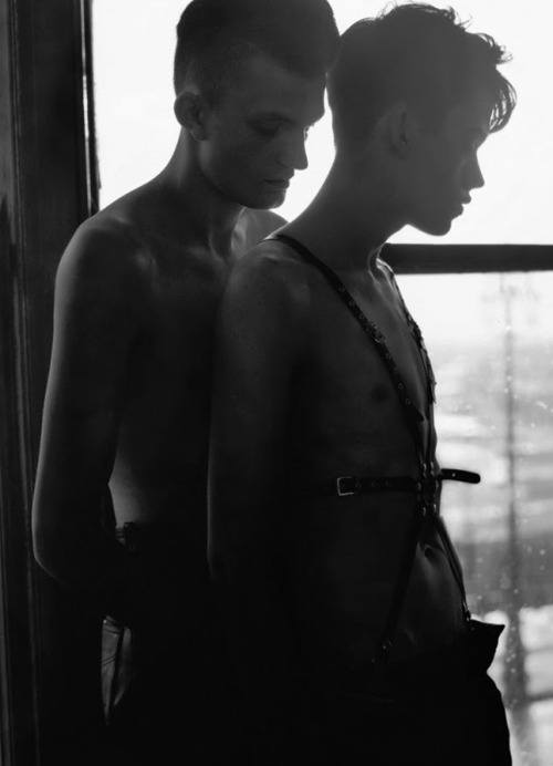ebodamen:  ibkodfashion: Joe Brotherton & Jack Taffel by Alasdair McLellan, AnOther Man