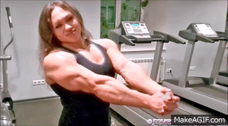 the-muscle-obsessed:  Big Nataliya’s meaty triceps and delts. Would love to be