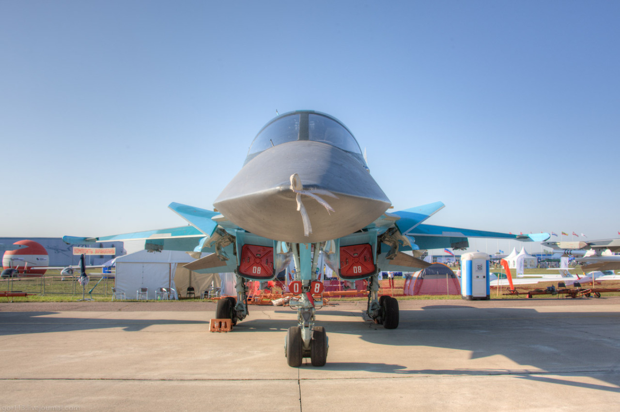 rocketumbl:  Su-34