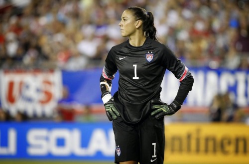 sports-xxx: USA Soccer Goalie Caught Playing with her Pussy