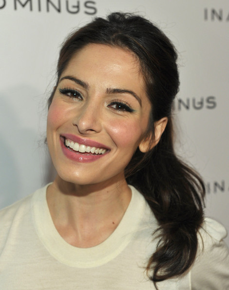 source Handsome Asian Sarah Shahi is an American TV actress and former NFL cheerleader. According to