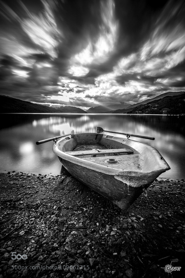 random-photos-x:  hectic sky… by G-ART. (http://ift.tt/1HpDAQK)