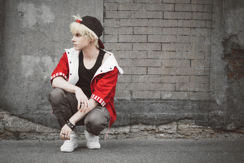 Katsuki Bakugou by me www.instagram.com/pollypwnzOutfit by cosplay.bhiner.com/ 