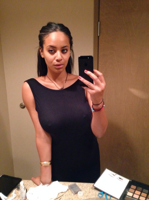 0bedear: giannamarie: Lol hottest chick at the funeral Her tits are nice and all, but bruh, her e