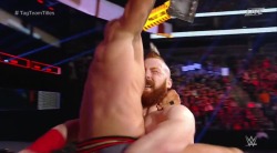 omgsheamus: lukesbeardcrumbs:  Sheamus lowkey liked the hug  😉 