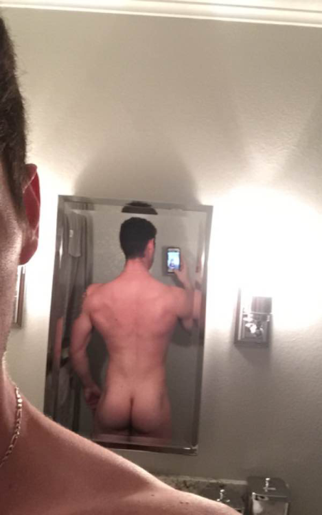 straightdudesexposed:  Cole 1Cole is your adult photos