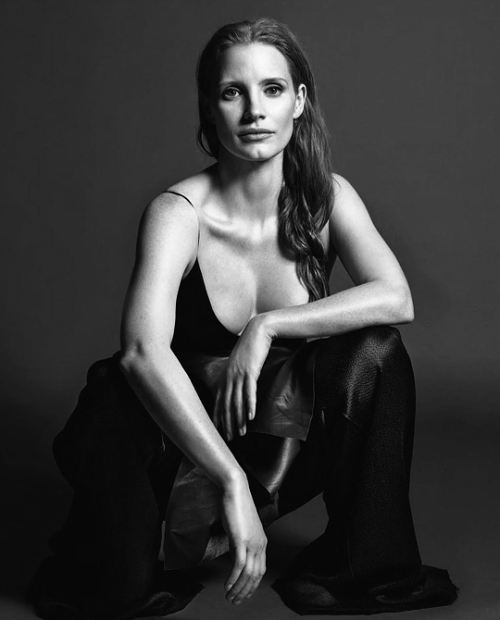 jessicachastainsource: Jessica Chastain photographed by Mario Sorrenti for Vogue Spain (June 2017)