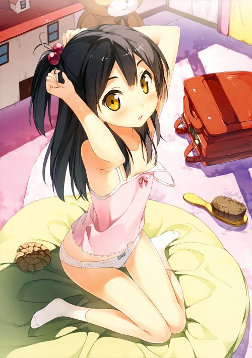 teaisalolicon: Has anyone watched her anime, Tamako Market? The character is cute so I hope that the